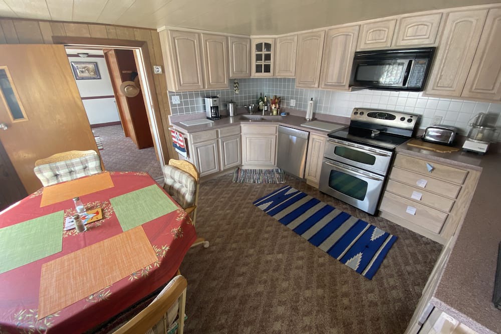 Photo of Kitchen in Melrose