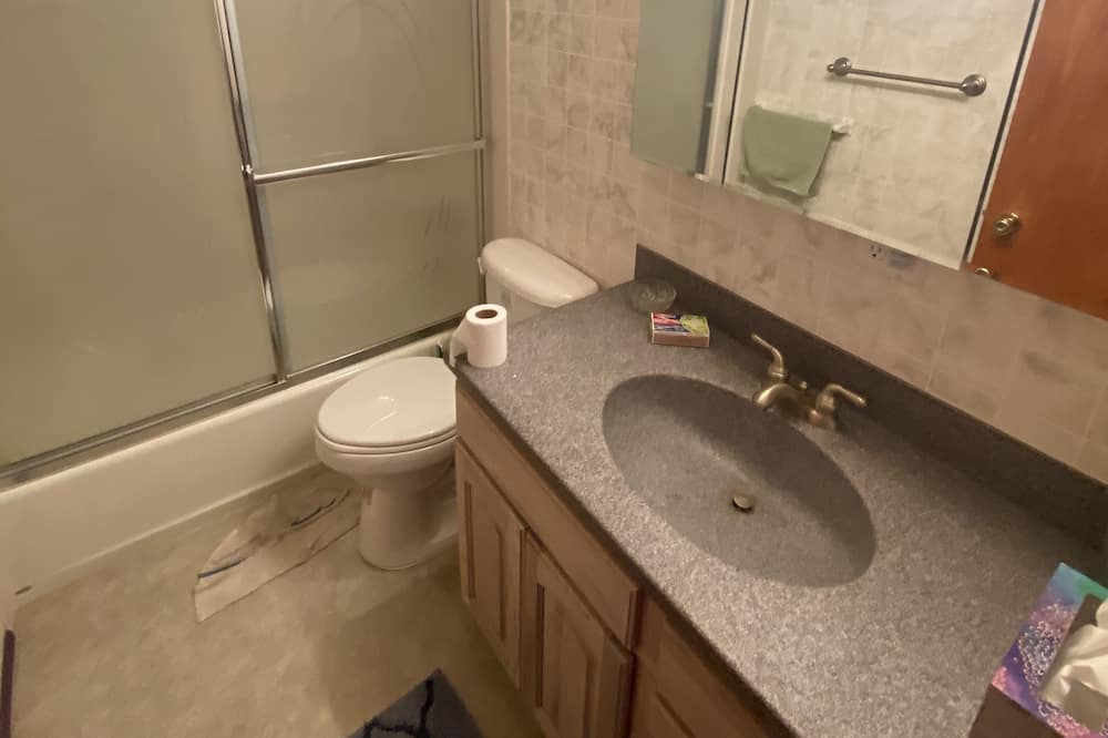 Photo of Bathroom in Melrose