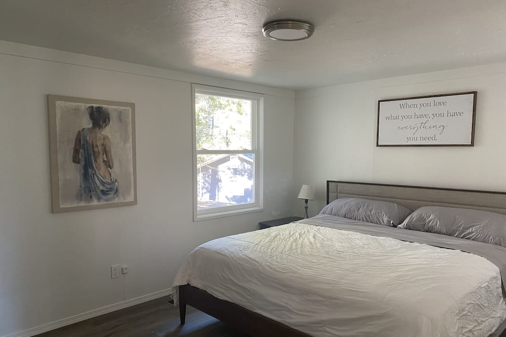 Photo of Bedroom in Blanchard