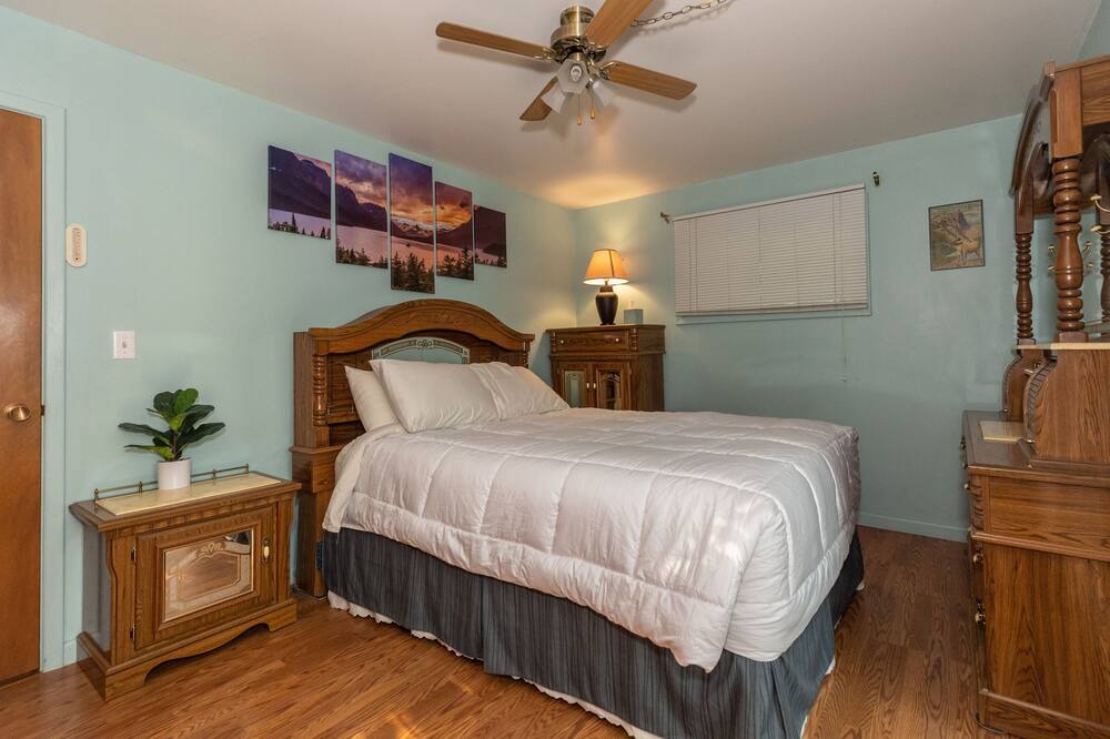 Photo of Bedroom in Columbia Falls