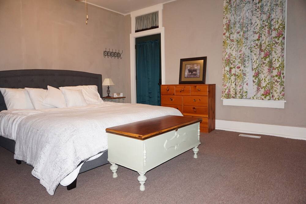 Photo of Bedroom in Buffalo