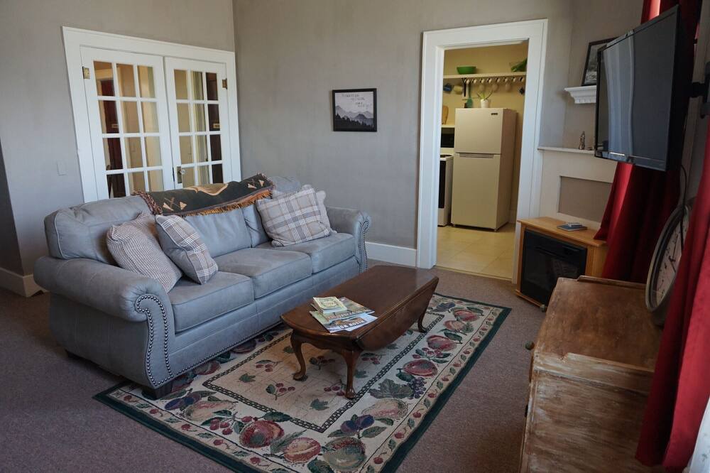 Photo of Livingroom in Buffalo