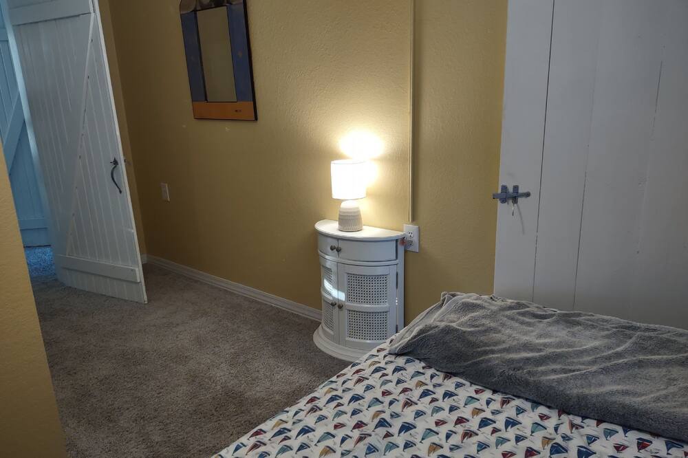 Photo of Bedroom in Russells Point