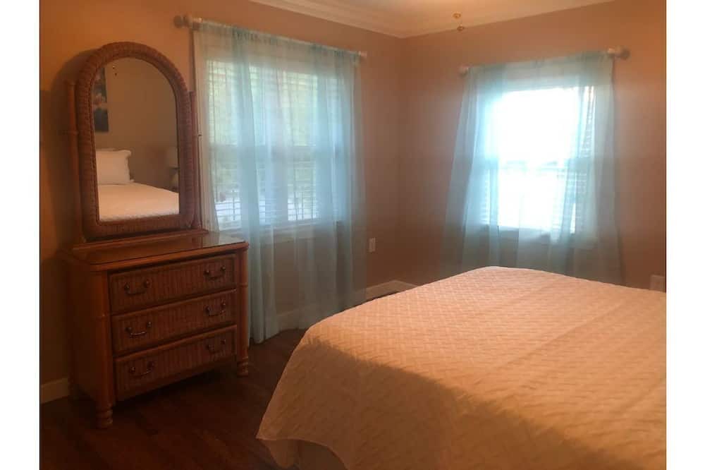 Photo of Bedroom in Beaver Falls