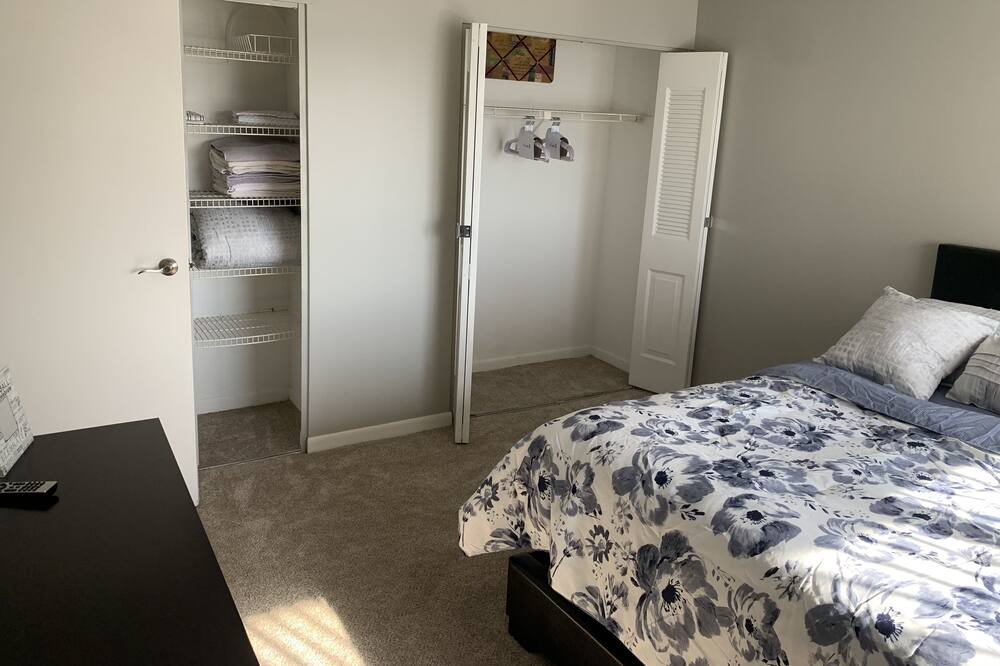 Photo of Bedroom in Detroit