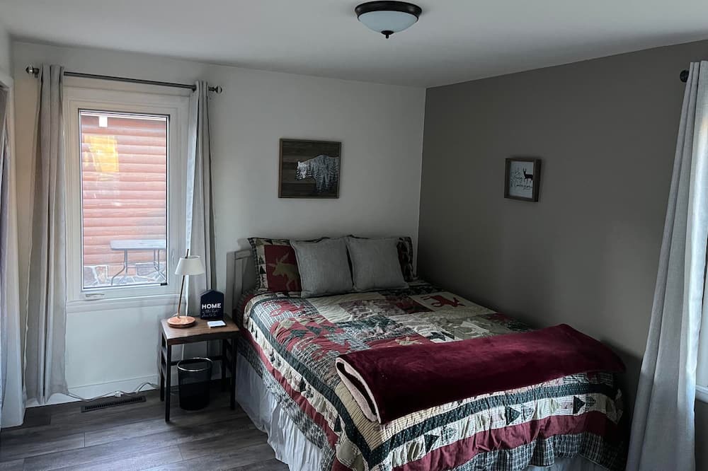 Photo of Bedroom in Whitewood