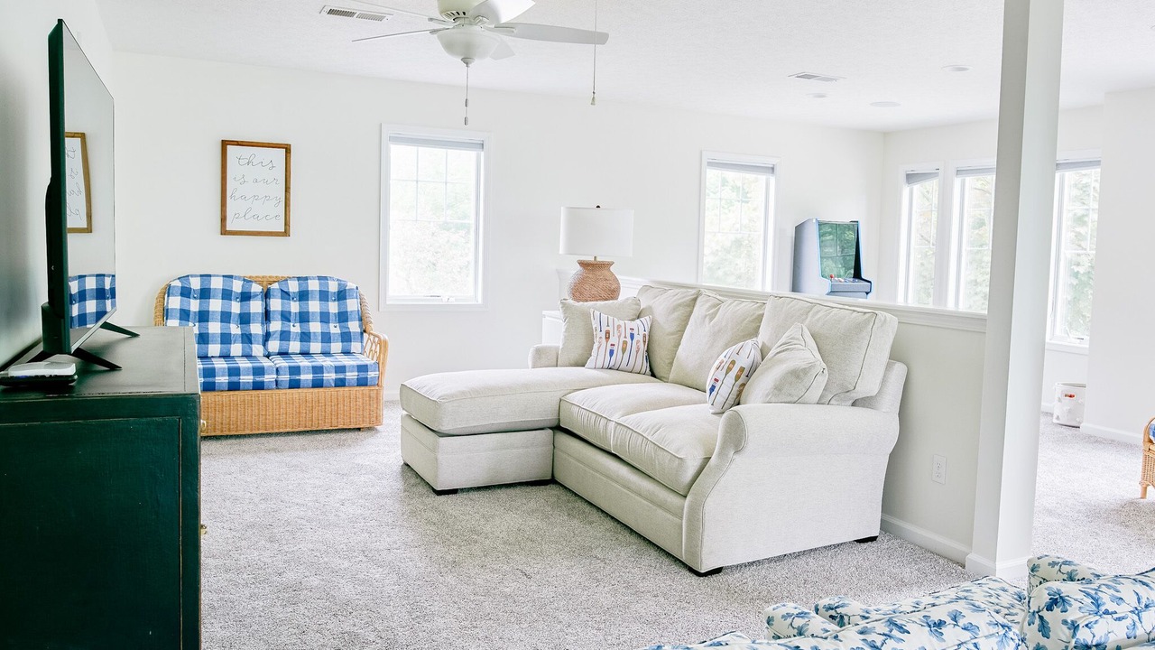 Photo of Livingroom in Vermilion
