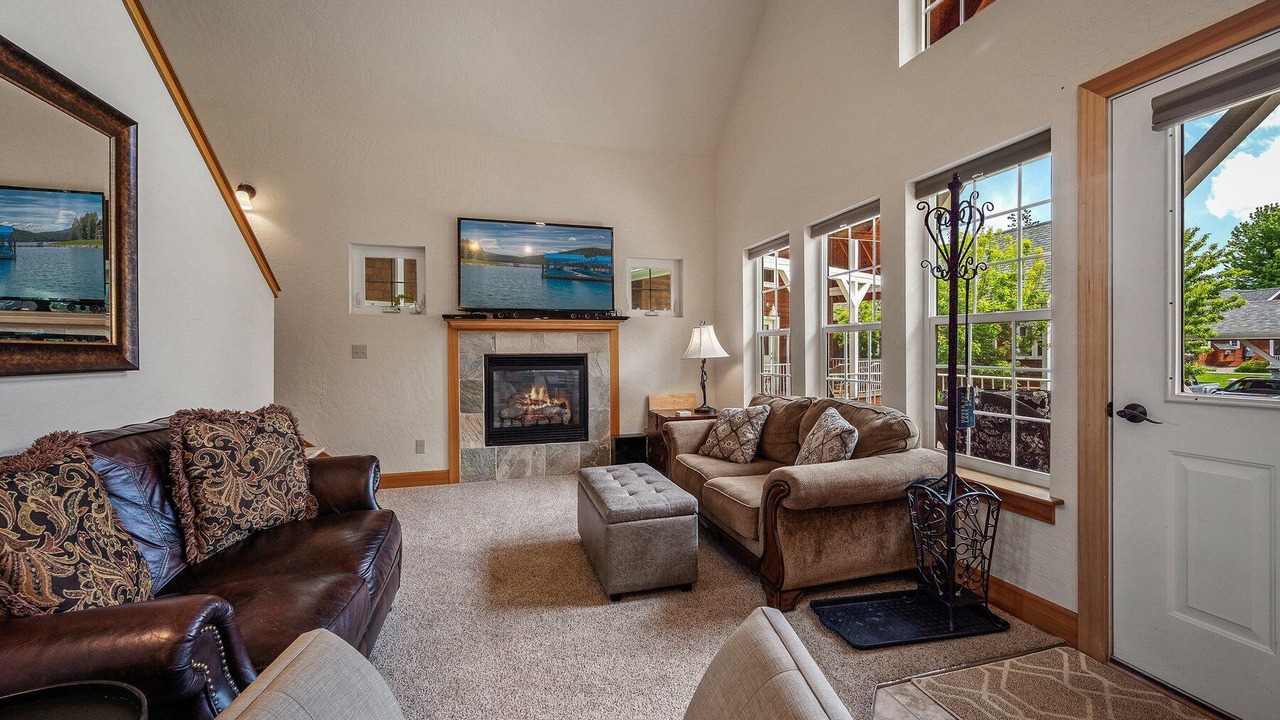 Photo of Livingroom in Dover Bay