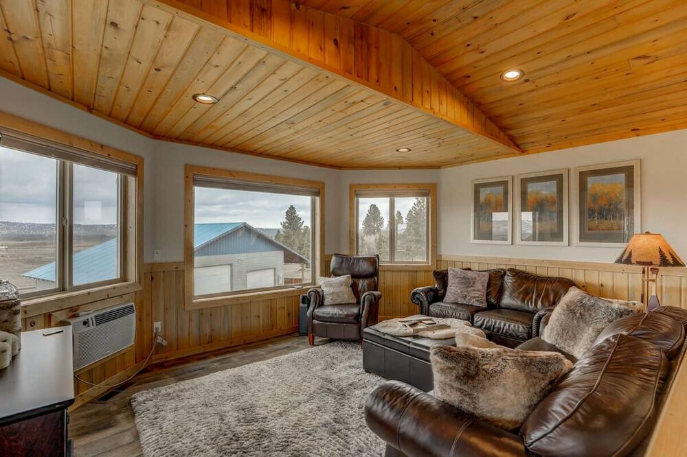 Photo of Livingroom in McCall