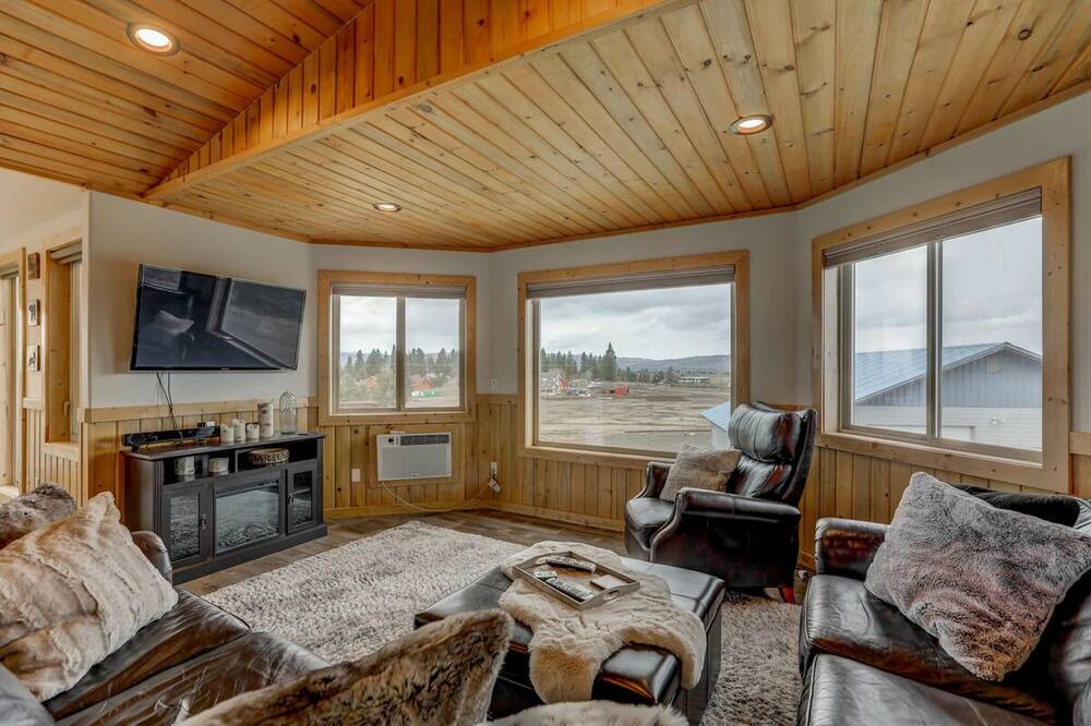 Photo of Livingroom in McCall
