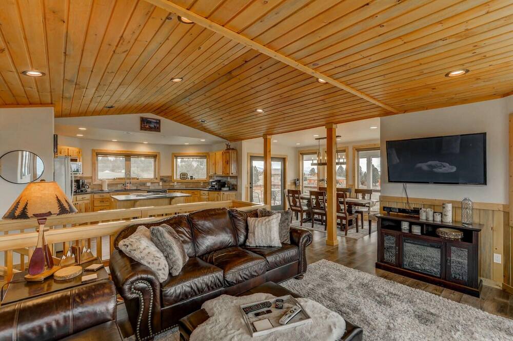 Photo of Livingroom in McCall