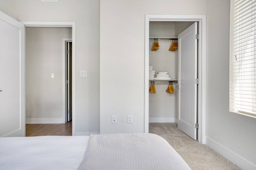 Photo of Bedroom in NoHo Arts District