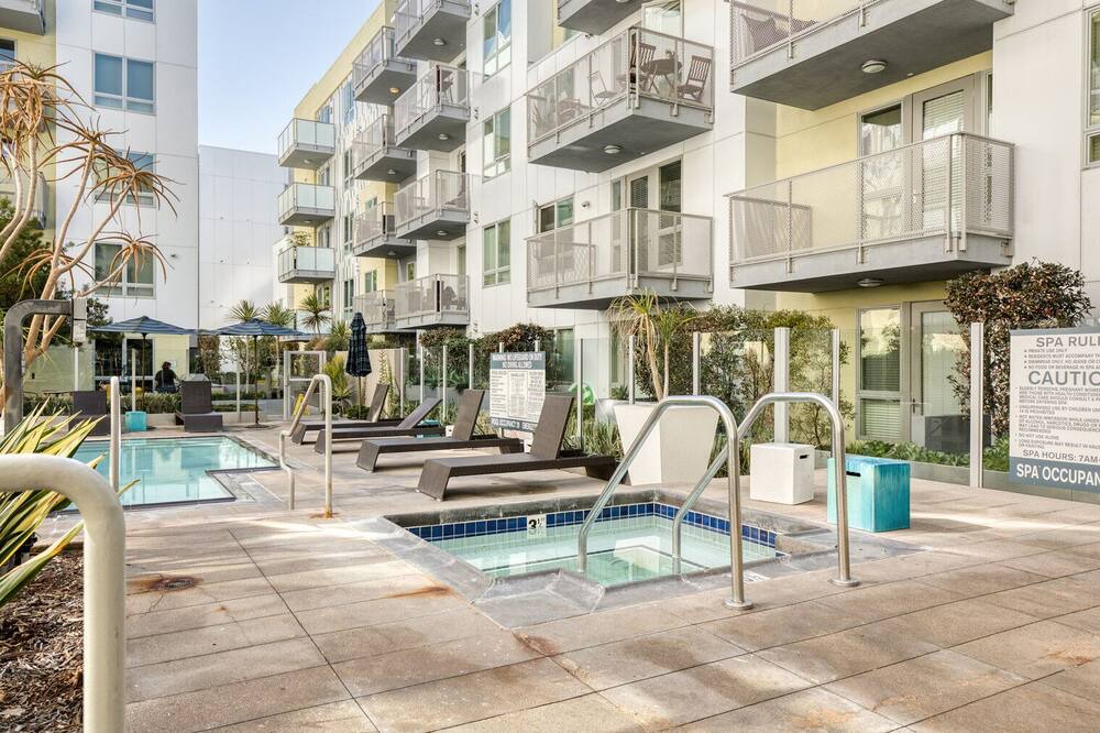 Photo of Outdoor in NoHo Arts District