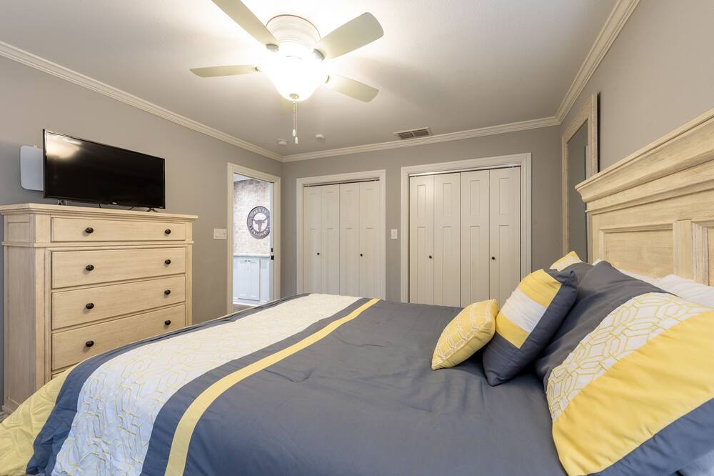 Photo of Bedroom in Hancock