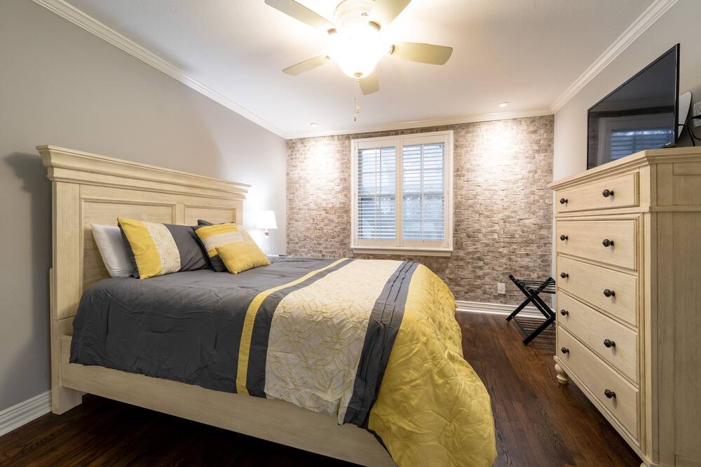 Photo of Bedroom in Hancock