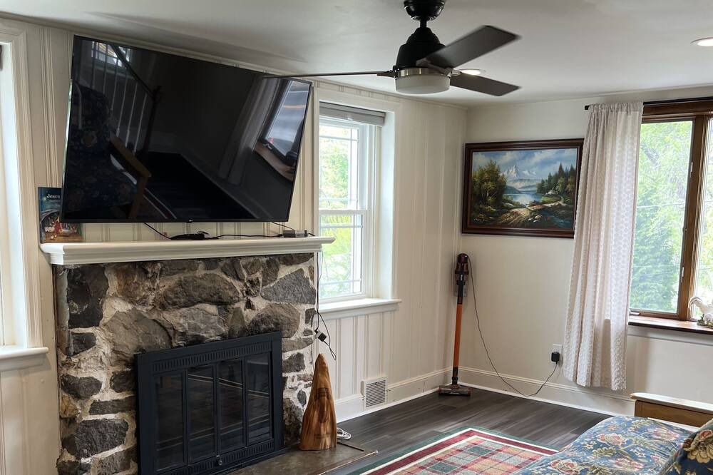 Photo of Bedroom in Valley Forge
