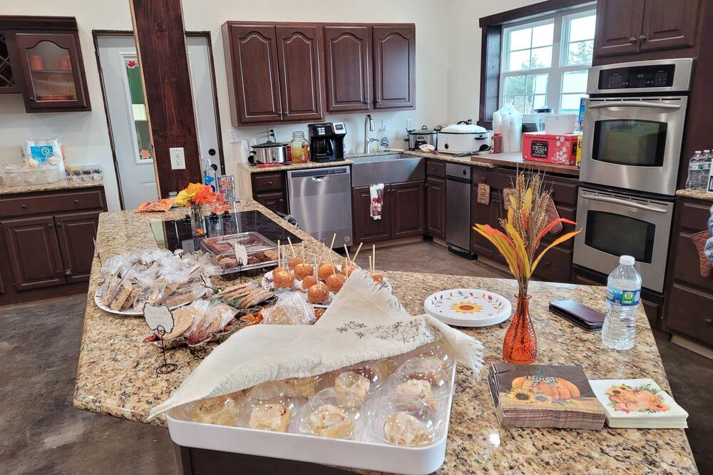 Photo of Kitchen in Lingle