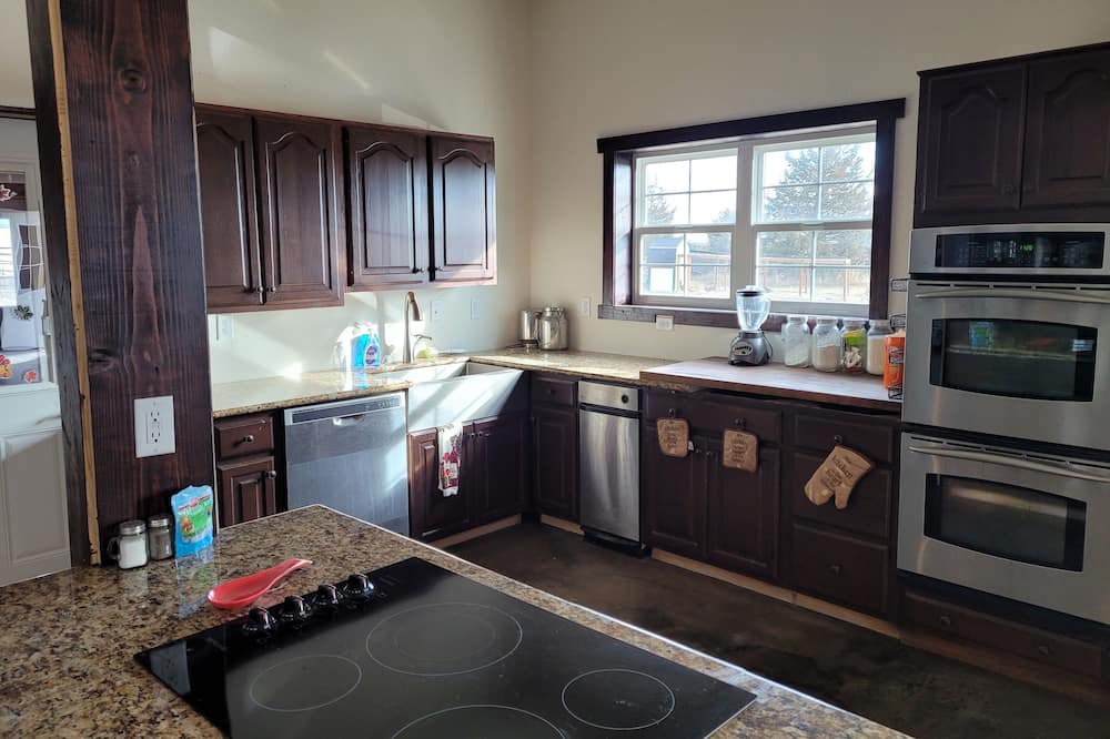 Photo of Kitchen in Lingle