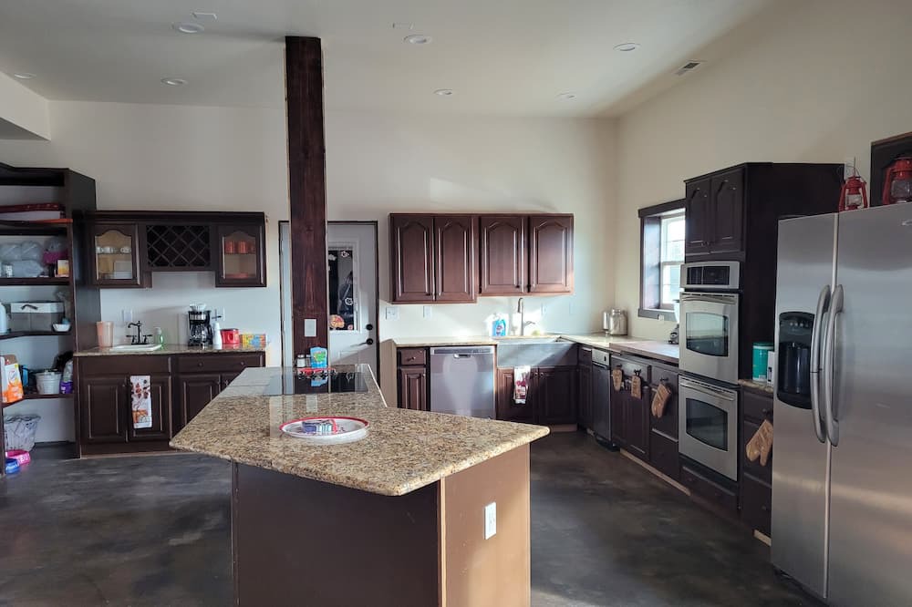 Photo of Kitchen in Lingle