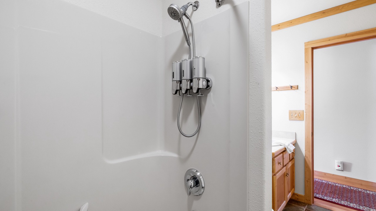 Photo of Bathroom in Lazy Acres