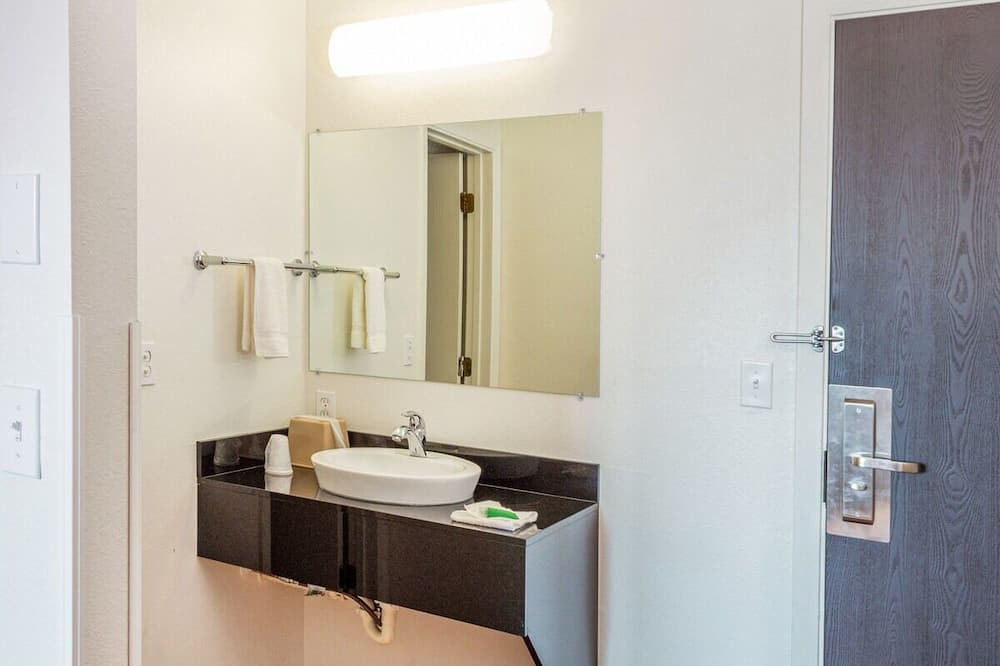 Photo of Bathroom in Shelby