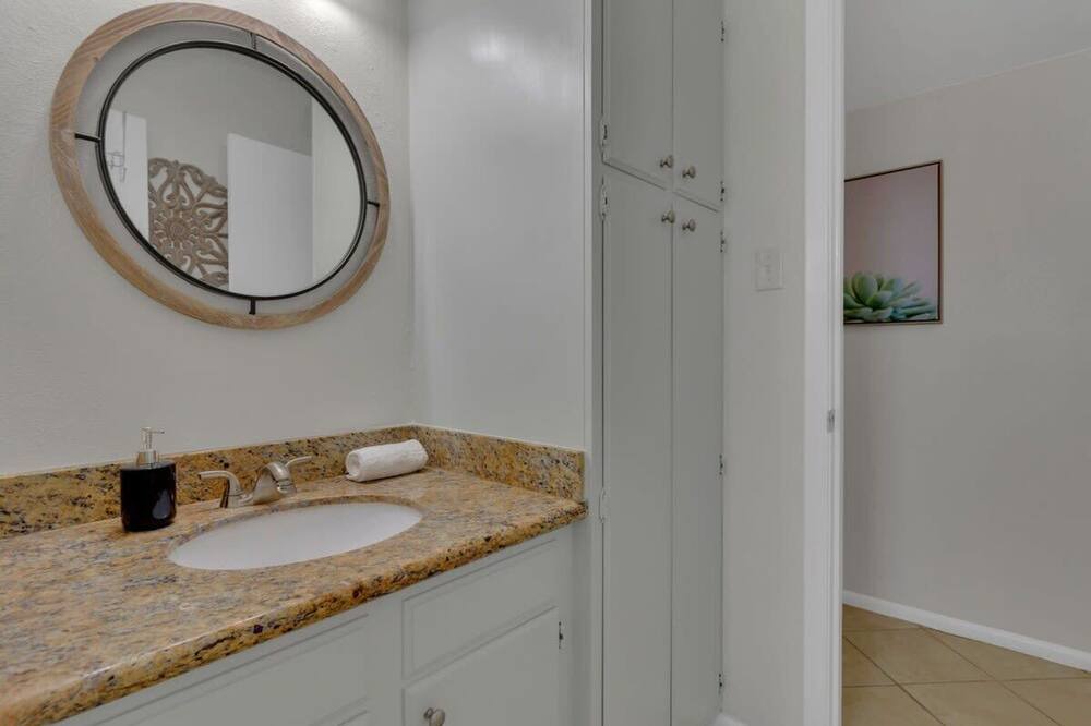Photo of Bathroom in Medical Center District