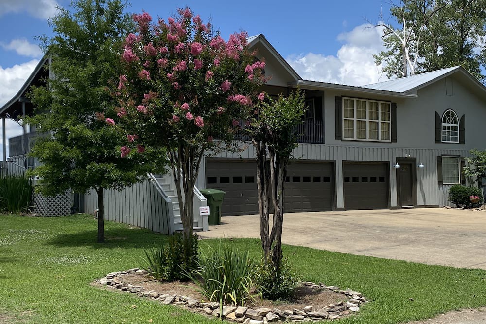 Photo of Outdoor in Tunica
