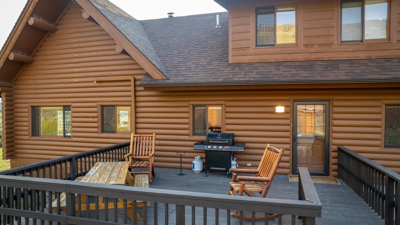 Photo of Outdoor in Emigrant