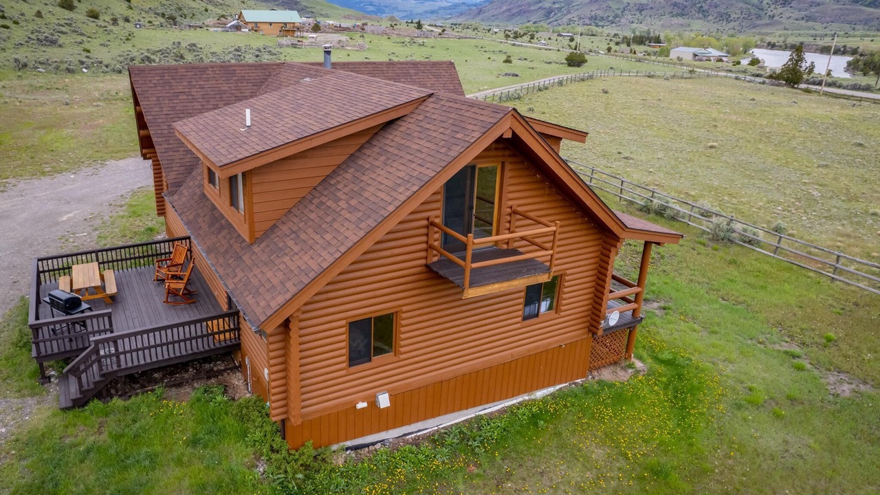 Photo of Outdoor in Emigrant
