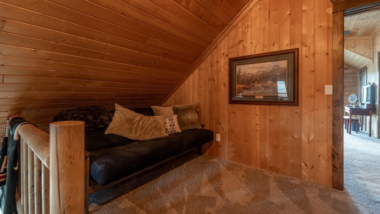 Photo of Livingroom in Emigrant