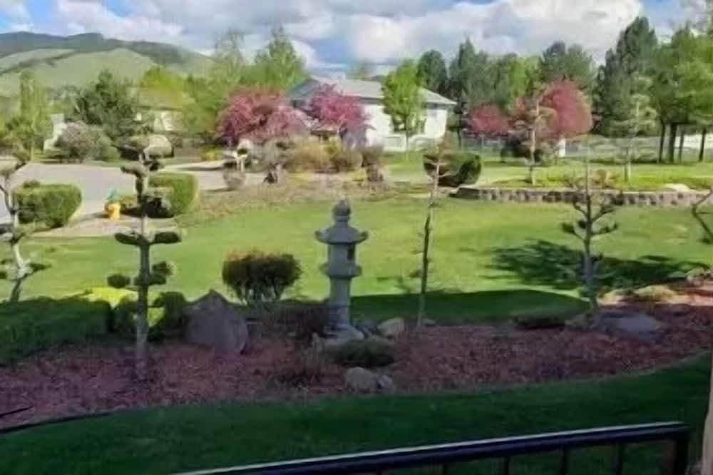 Photo of Outdoor in Miller Creek