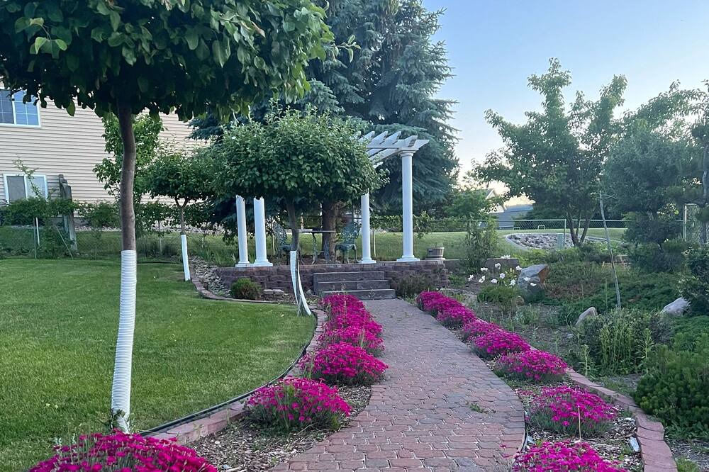 Photo of Outdoor in Miller Creek