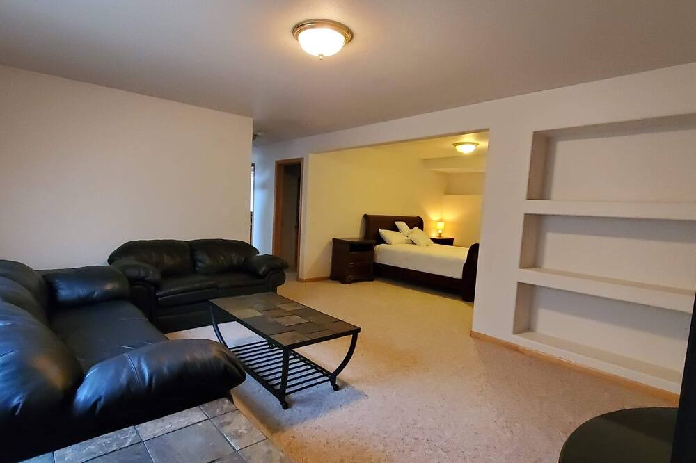 Photo of Livingroom in Miller Creek