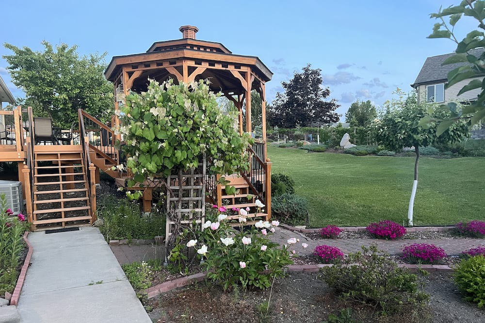 Photo of Outdoor in Miller Creek