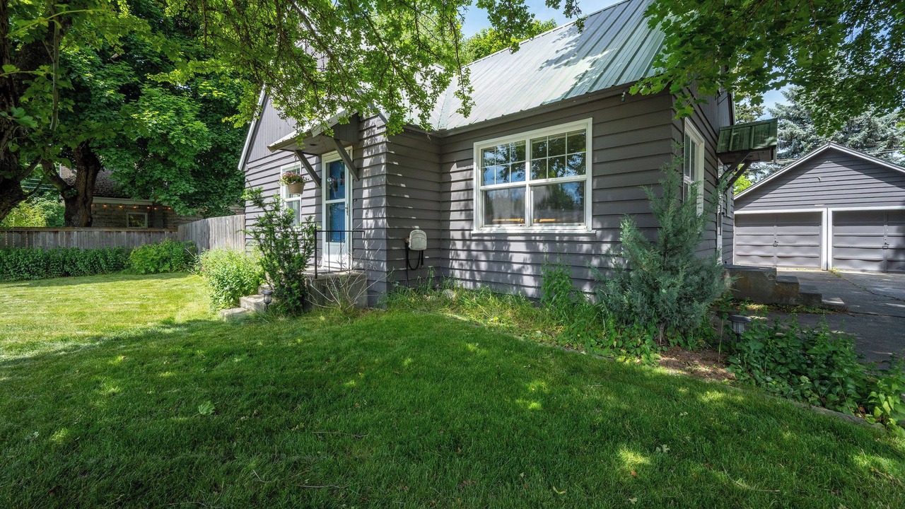 Photo of Outdoor in Garden District