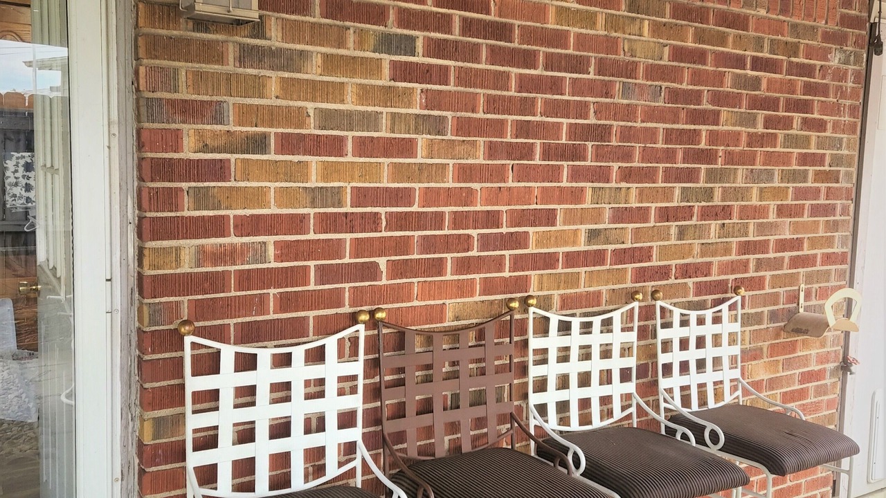 Photo of Outdoor in Speedway