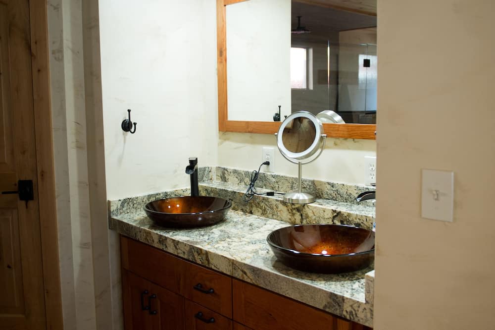 Photo of Bathroom in Troy
