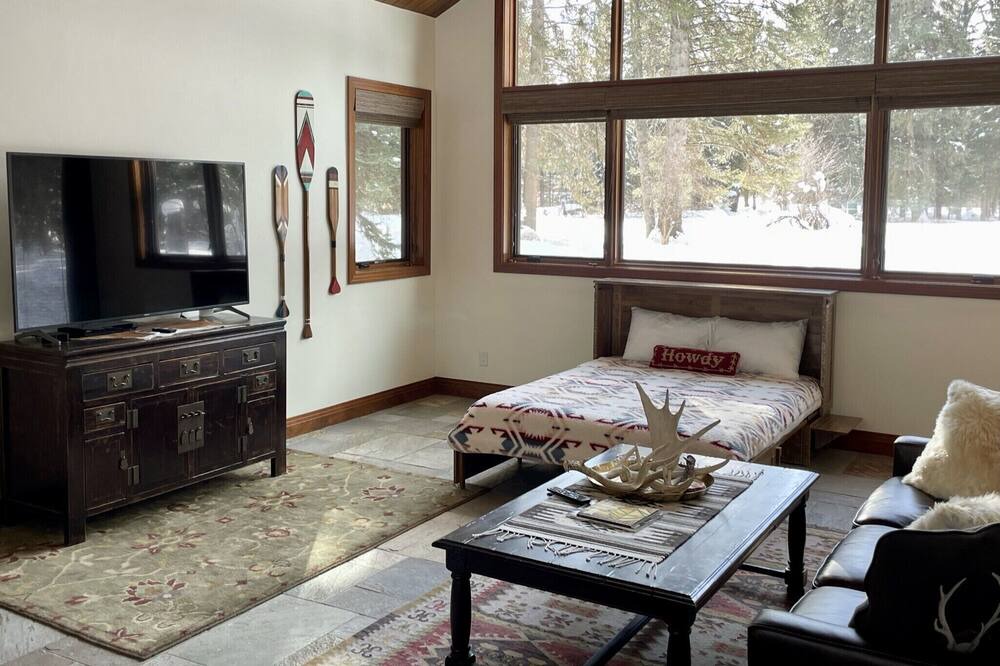 Photo of Livingroom in Jackson Hole