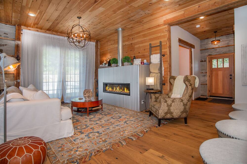 Photo of Livingroom in Hope
