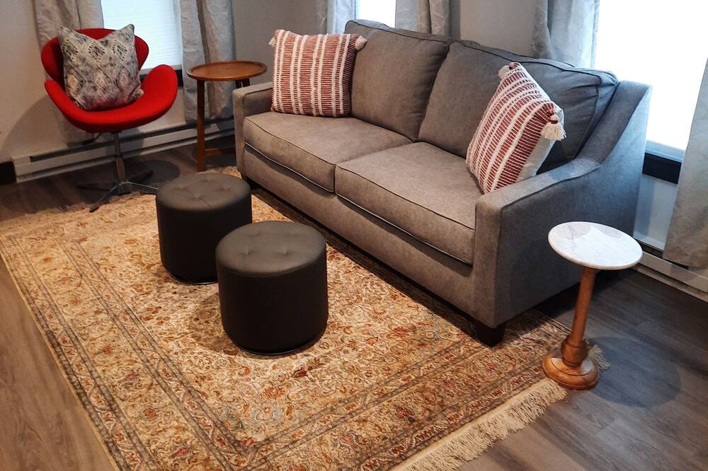 Photo of Livingroom in Easton