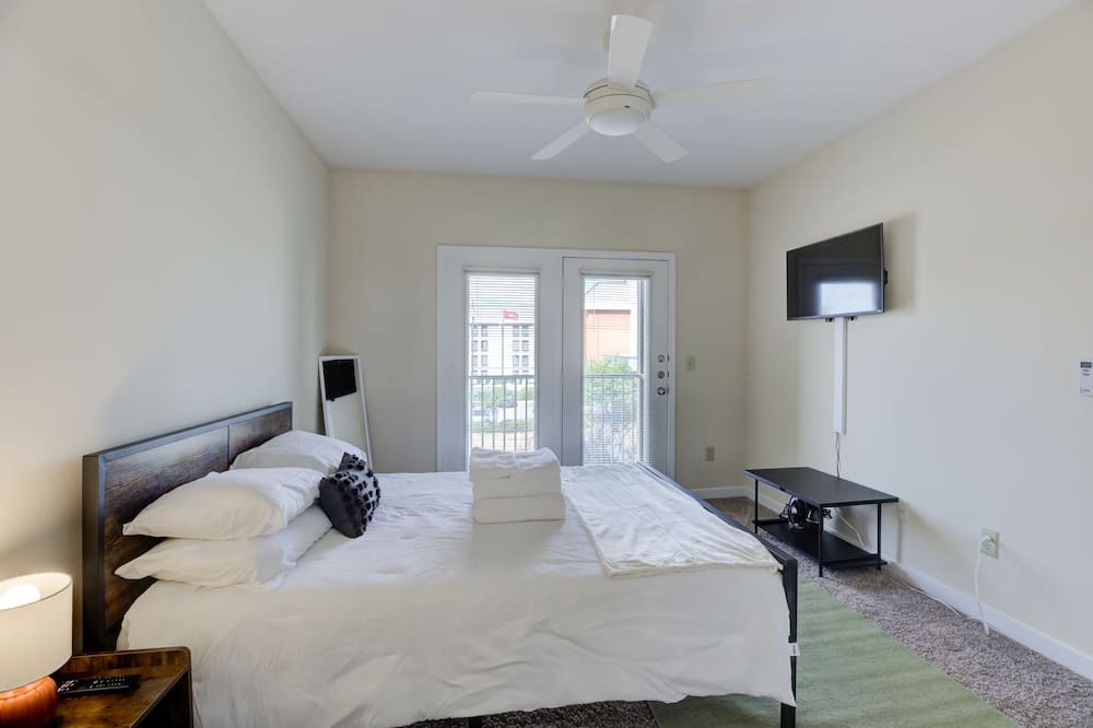 Photo of Bedroom in New Pathways
