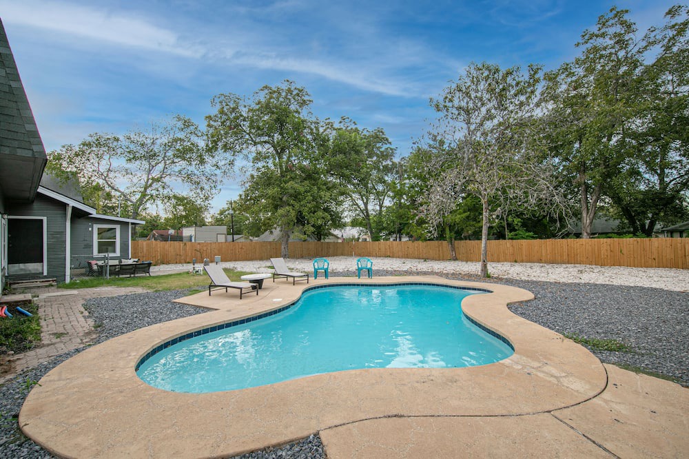 Photo of Outdoor in Highland Park