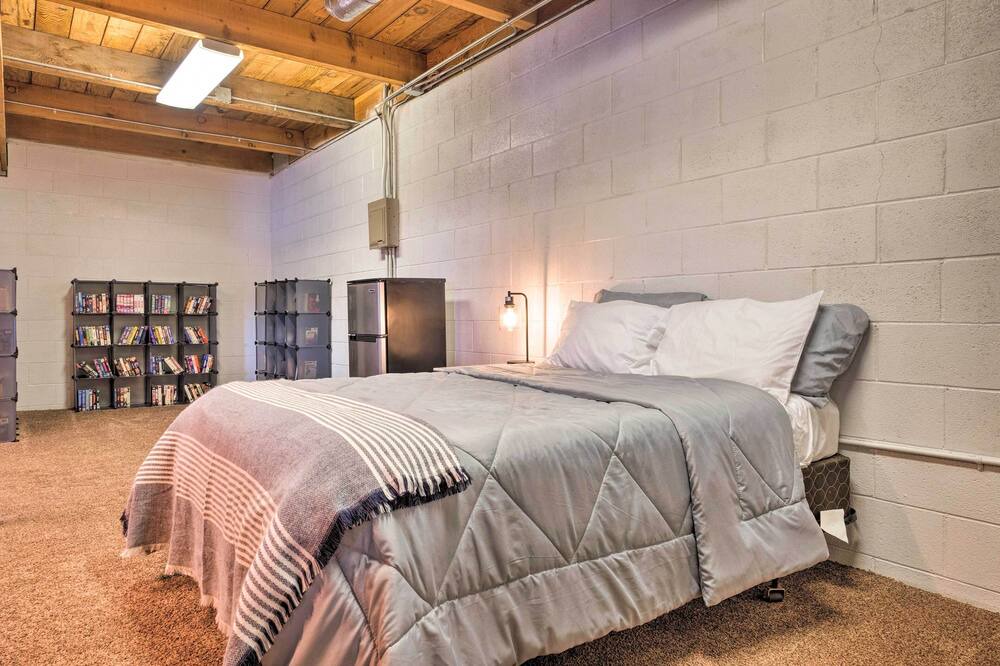 Photo of Bedroom in Port Orford