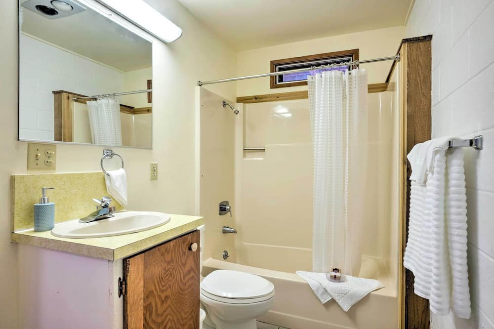 Photo of Bathroom in Port Orford