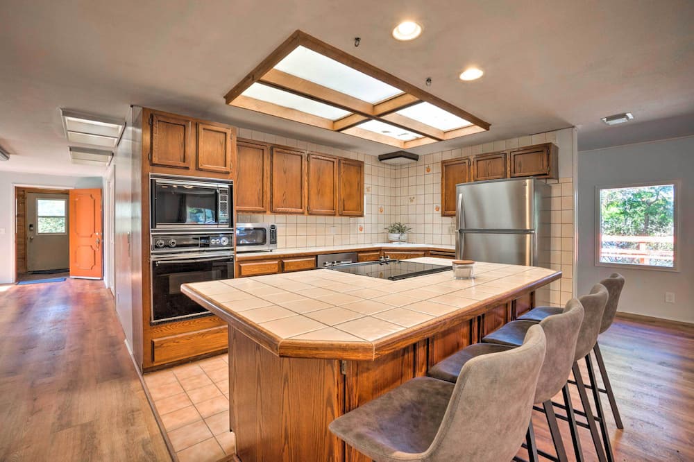 Photo of Kitchen in Port Orford