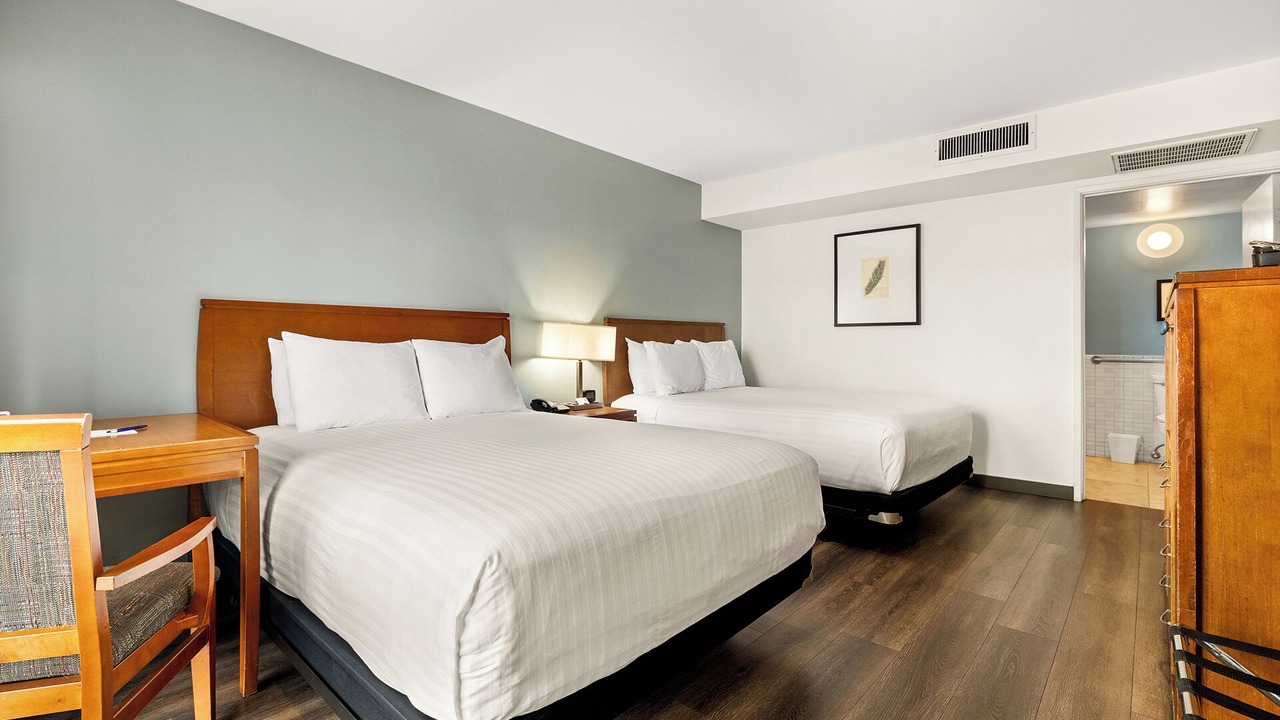 Photo of Bedroom in Pacific - Edison