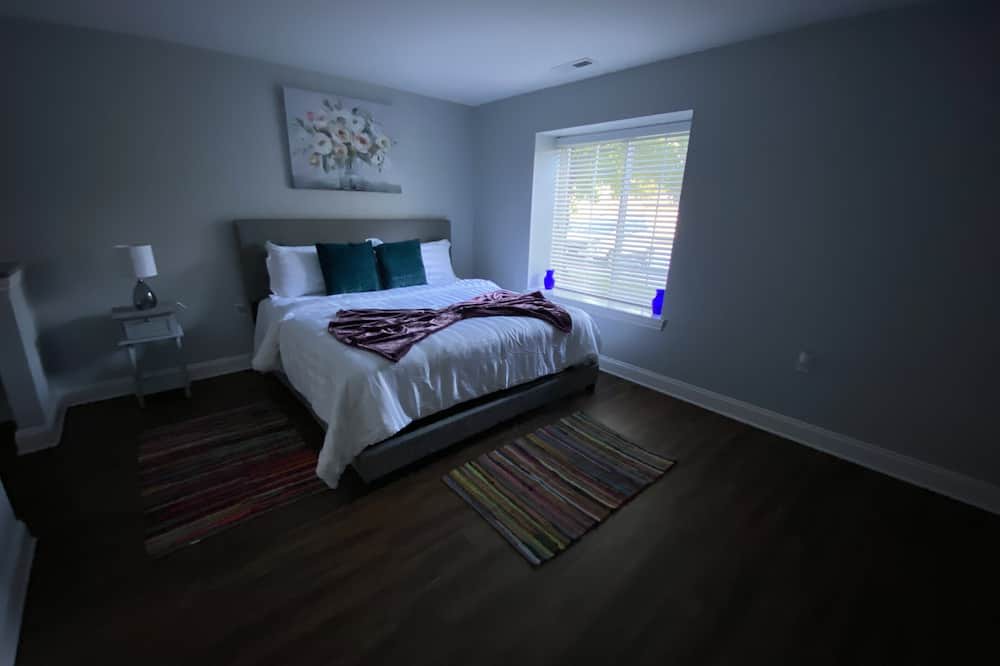 Photo of Bedroom in Auburn Hills