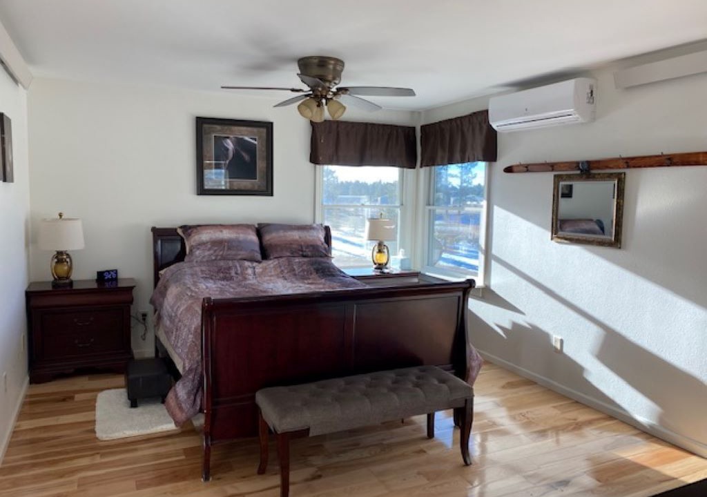 Photo of Bedroom in Custer