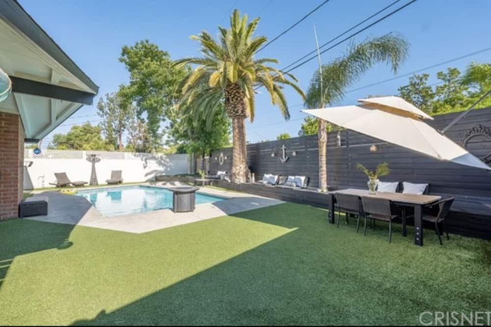 Photo of Outdoor in Winnetka