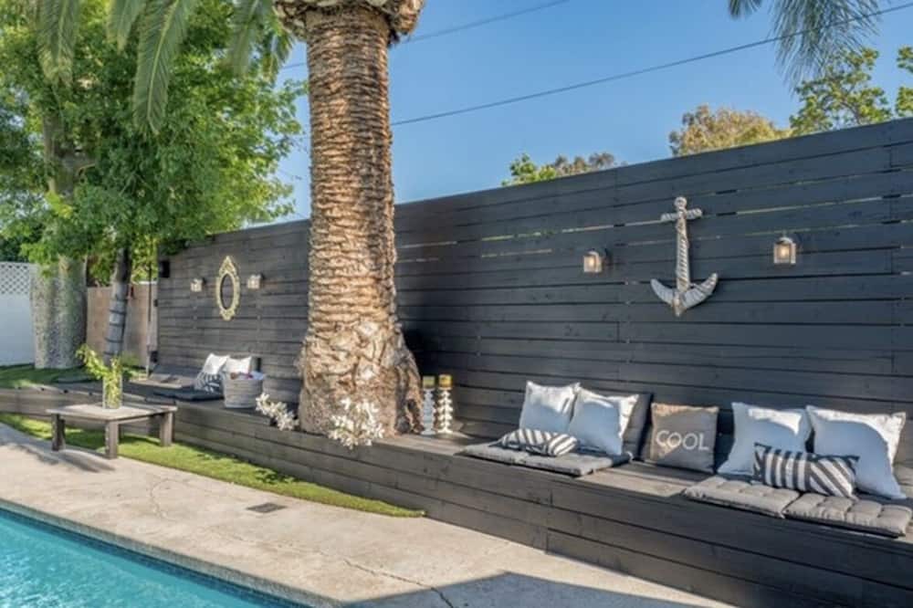 Photo of Outdoor in Winnetka